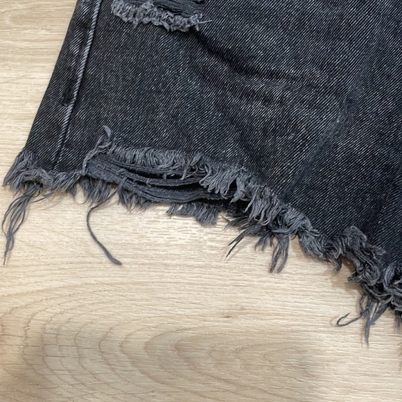 Zara Denim Shorts 6 - Picture 3 of 4